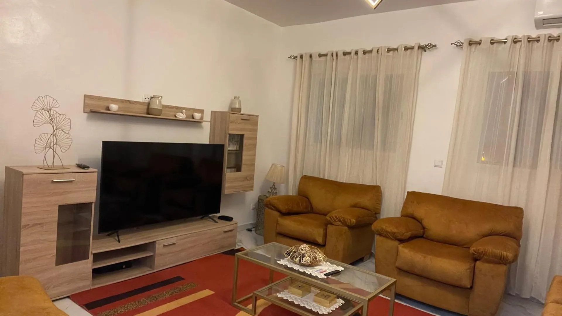 2 Bedrooms Luxurious Apartment Dakar